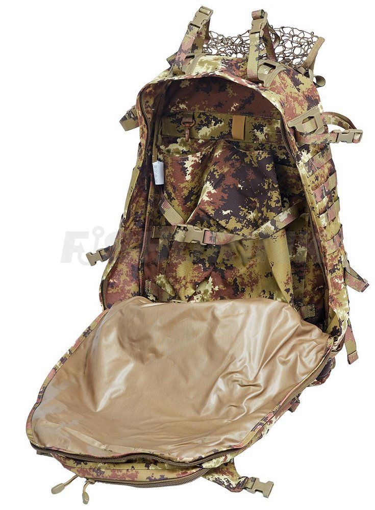 Рюкзак Defcon 5. Multirole. 60 л. Камуфляж